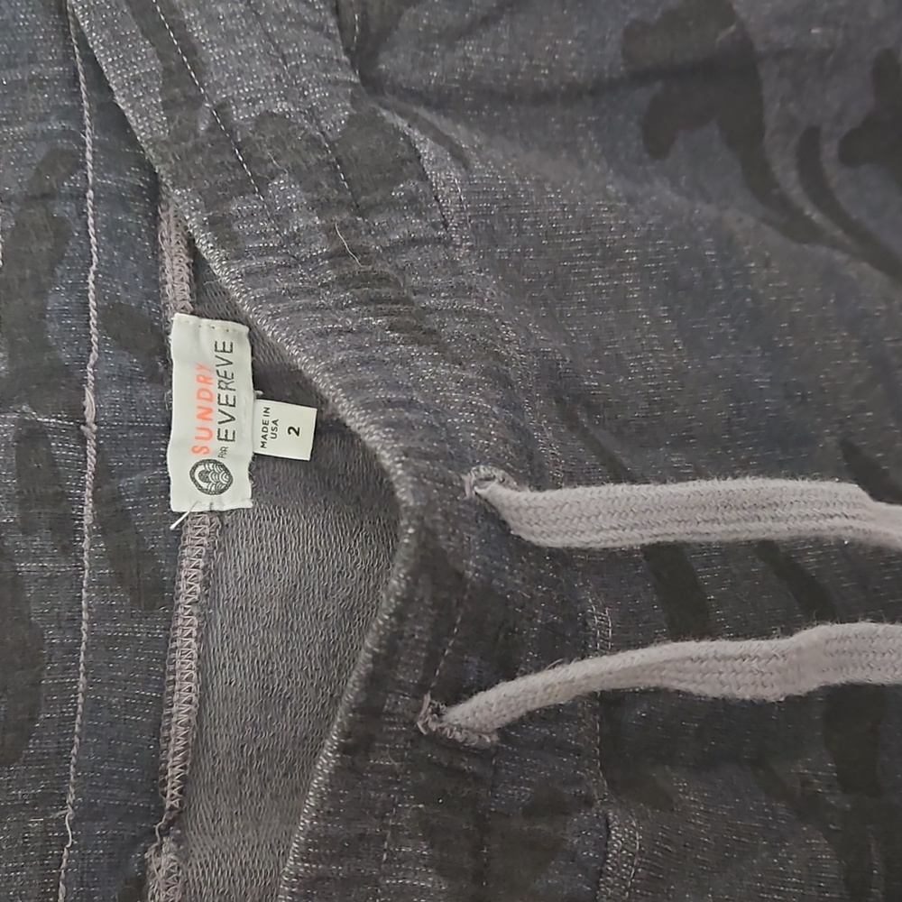 Sweatpants - Picture 3 of 4